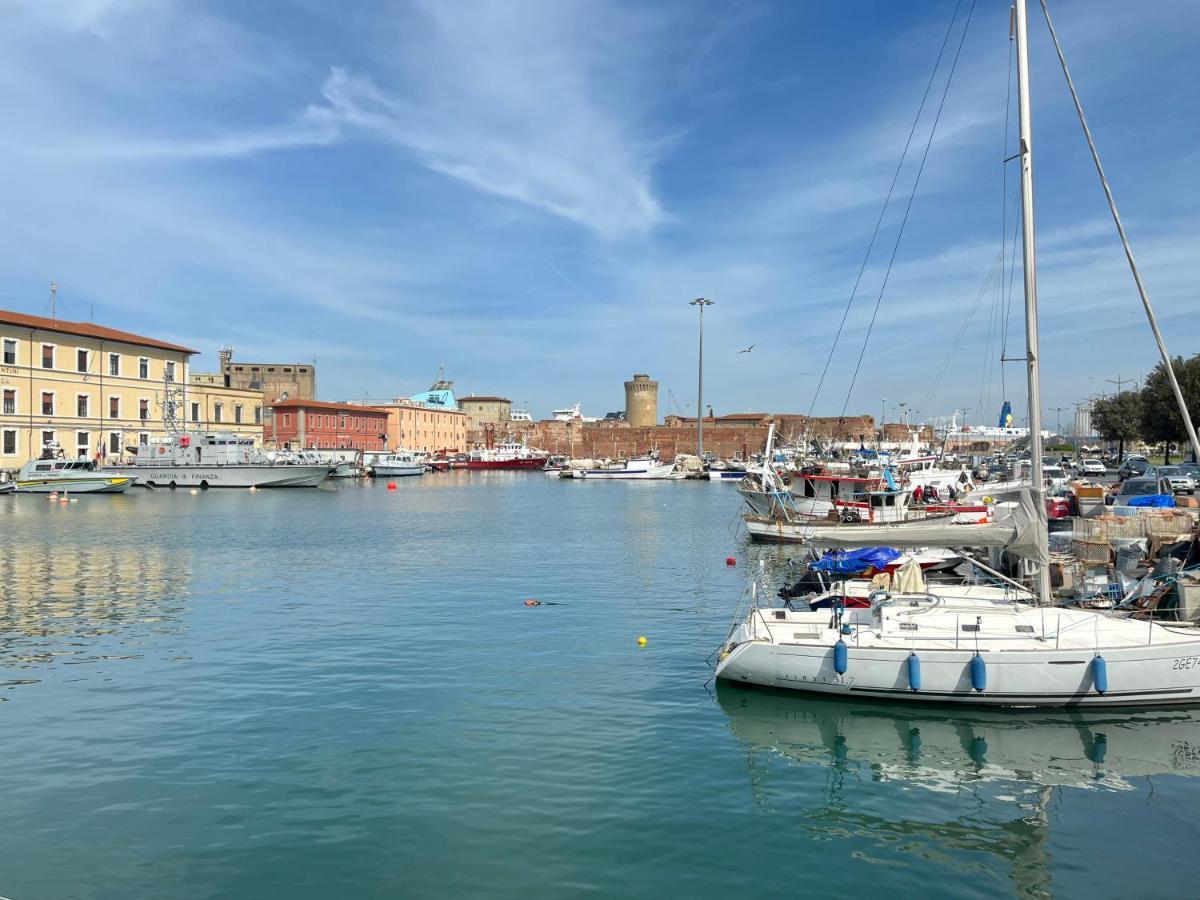 Kasia Porta Sul Mare Di Livorno Free Parking Exteriér fotografie